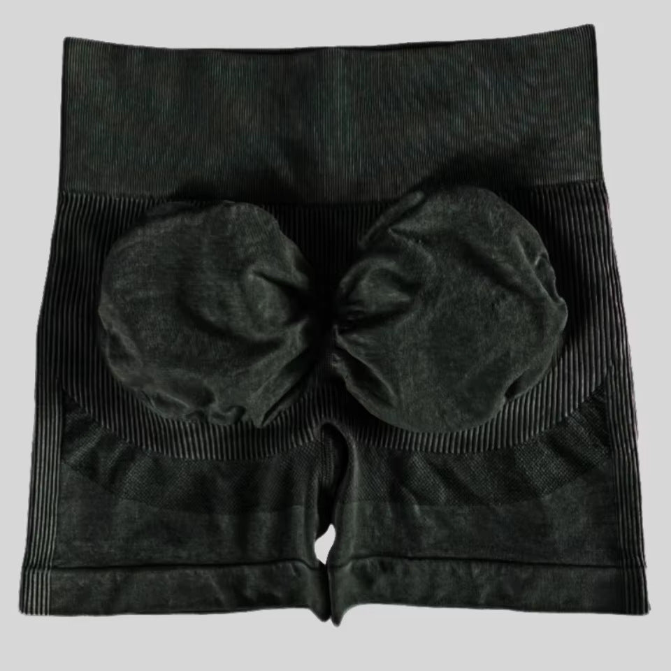 MODEL-009 High Waist Shorts In Black