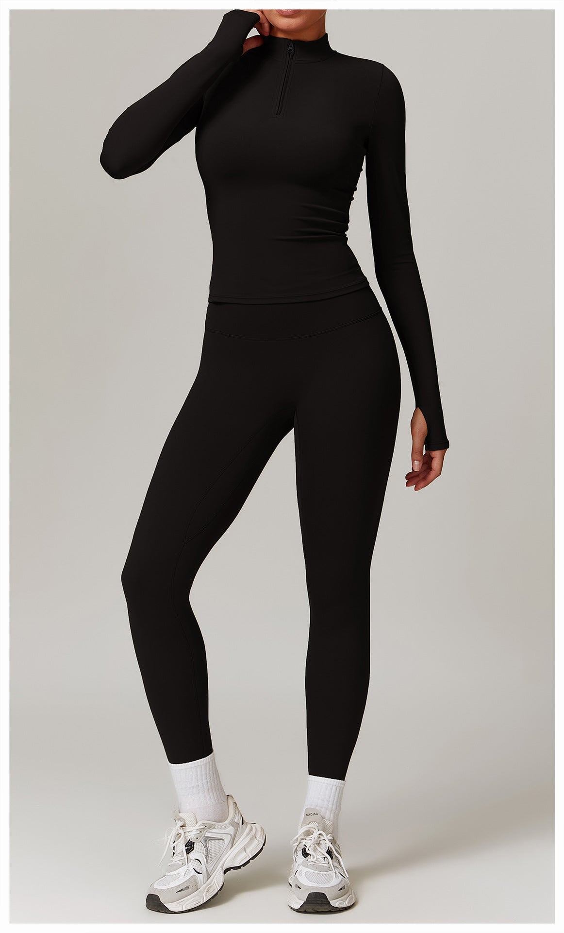 MODEL-004 Seamless Activewear Set in Black