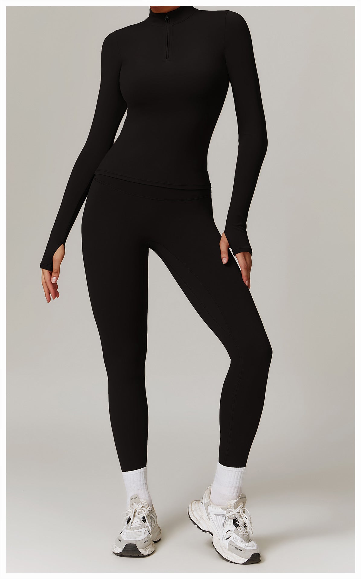 MODEL-004 Seamless Activewear Set in Black